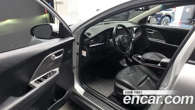 Kia Niro 2022 thumb 10