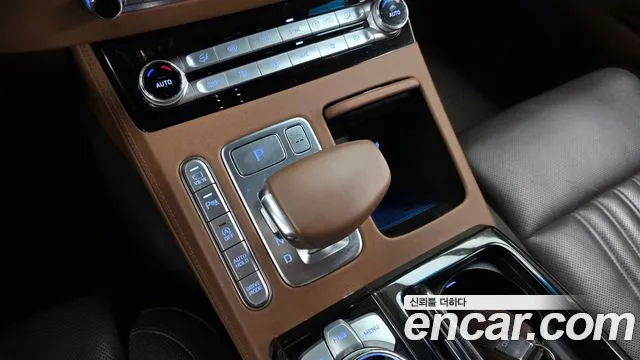 Genesis G90 2020 thumb 9