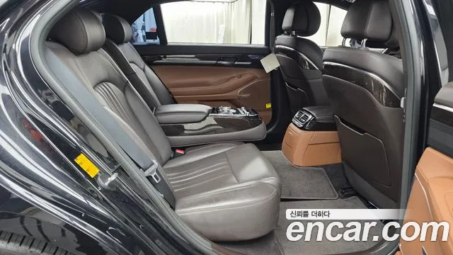 Genesis G90 2020 thumb 11