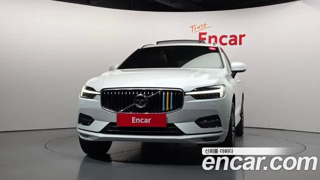 Volvo XC60 2021 thumb 3