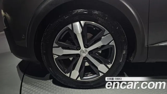 Peugeot 5008 2019 thumb 5
