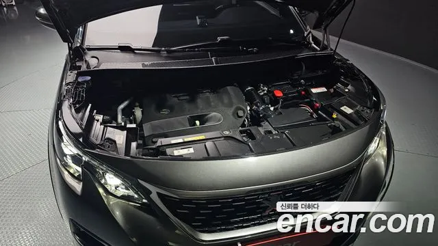 Peugeot 5008 2019 thumb 6