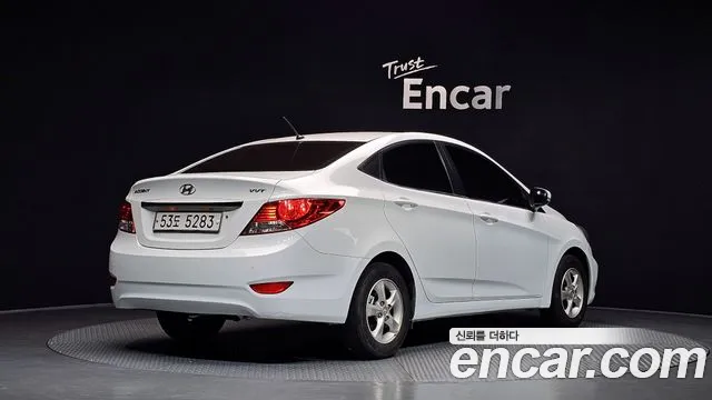 Hyundai Accent 2011 thumb 2
