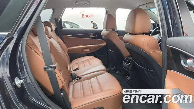Kia Sorento 2017 thumb 11