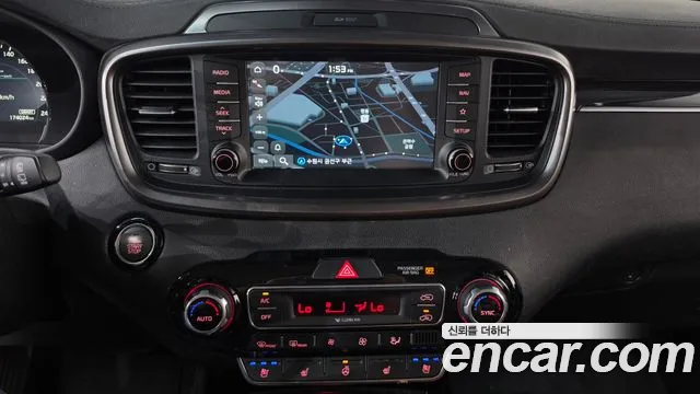 Kia Sorento 2017 thumb 12