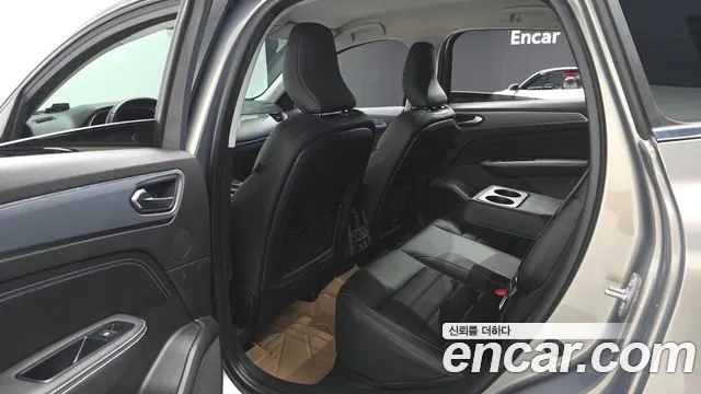 Renault-KoreaSamsung Arkana 2020 thumb 11