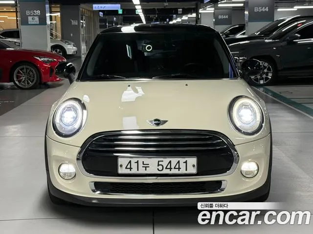 MINI Hatch 2014 thumb 2