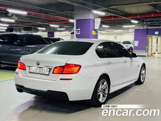 BMW 5-Series 2016 thumb 4