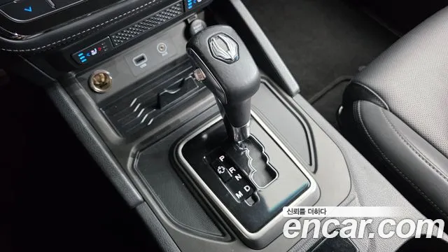KG_Mobility_Ssangyong Rexton 2019 thumb 9