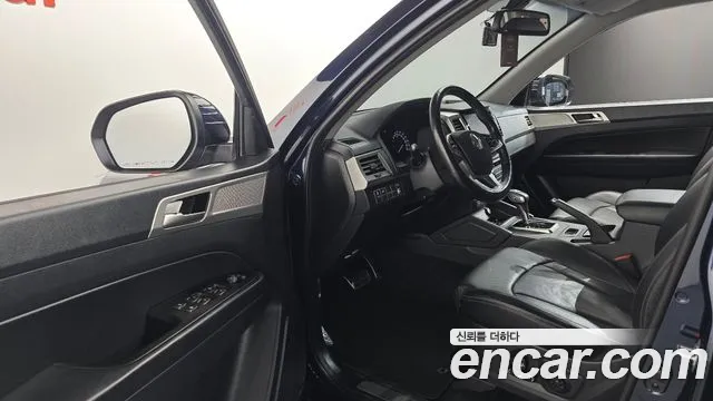 KG_Mobility_Ssangyong Rexton 2019 thumb 10