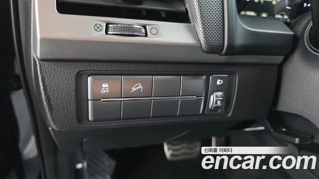 KG_Mobility_Ssangyong Rexton 2019 thumb 12