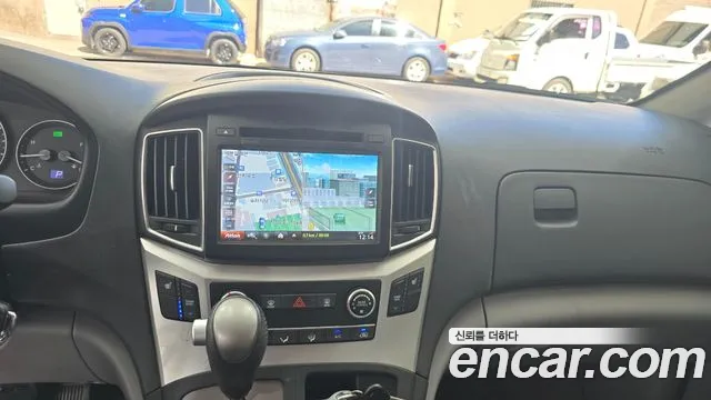 Hyundai Starex 2019 thumb 9