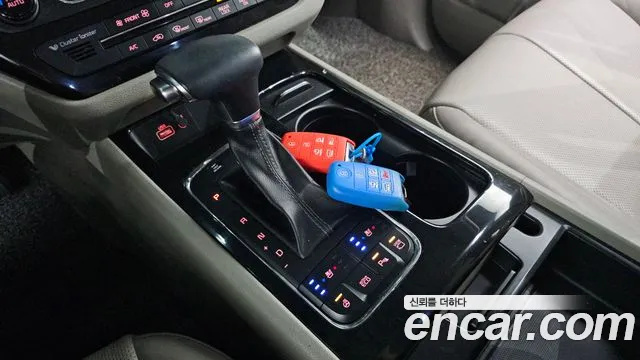 Kia Carnival 2018 thumb 9