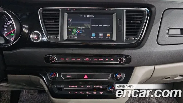 Kia Carnival 2018 thumb 12