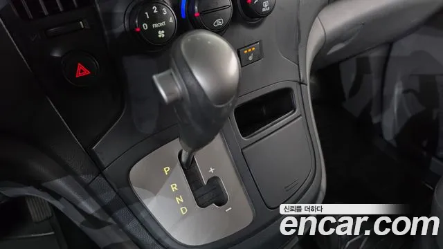 Hyundai Starex 2014 thumb 9