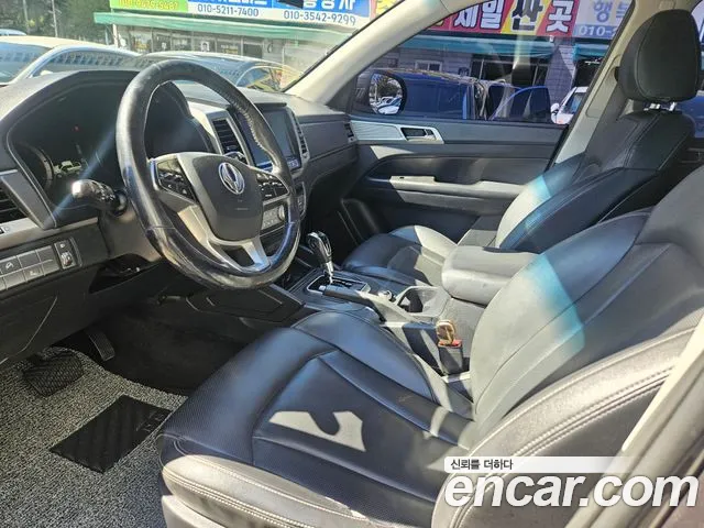 KG_Mobility_Ssangyong Rexton 2018 thumb 5