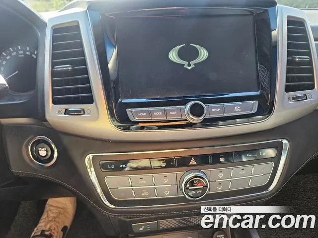 KG_Mobility_Ssangyong Rexton 2018 thumb 7