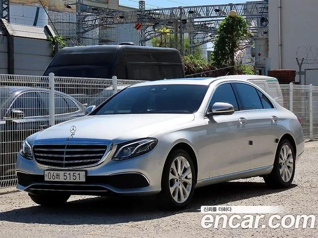 Mercedes-Benz E-Класс 2018 thumb 2