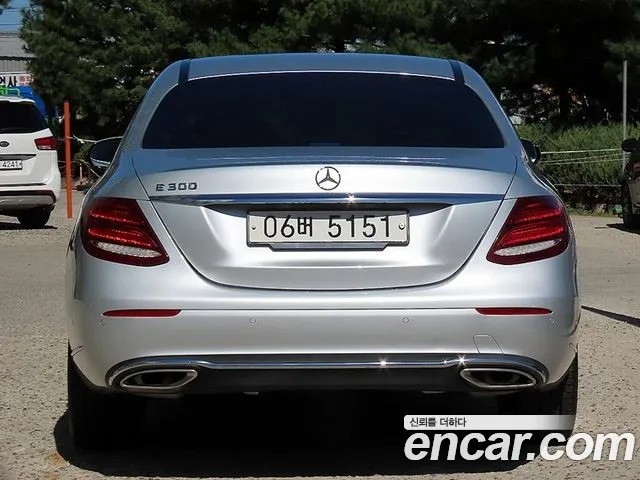 Mercedes-Benz E-Класс 2018 thumb 3
