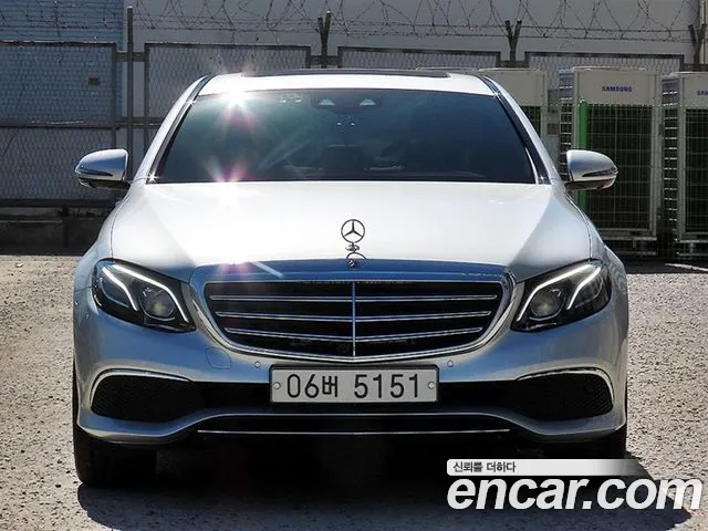 Mercedes-Benz E-Класс 2018 thumb 11