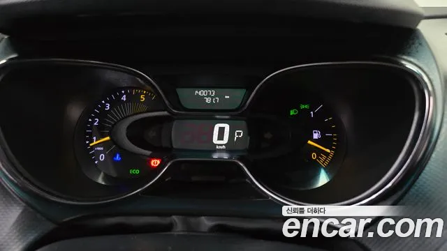 Renault-KoreaSamsung Captur 2014 thumb 8