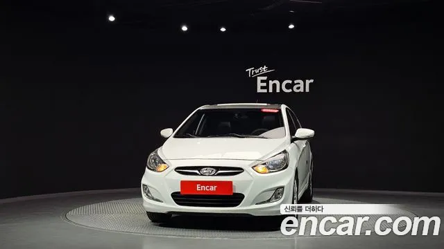 Hyundai Accent 2012 thumb 2