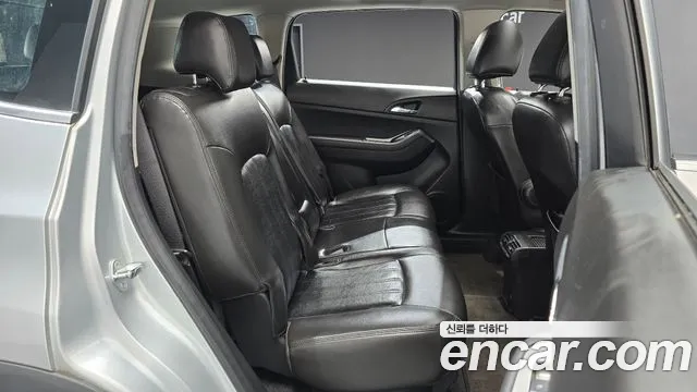 ChevroletGMDaewoo Orlando 2012 thumb 11