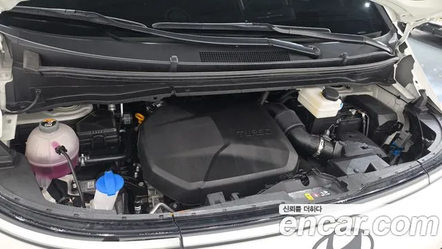 Hyundai Staria 2025 thumb 6
