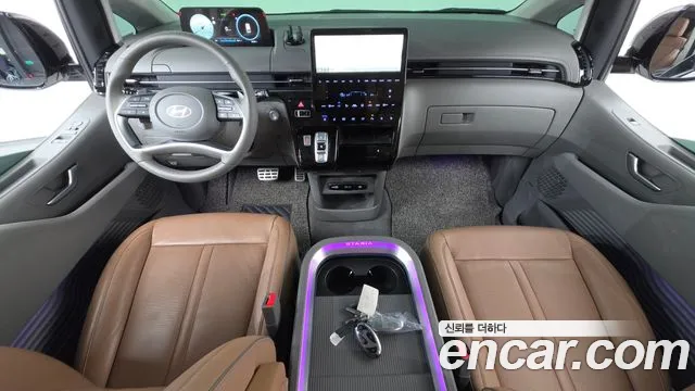 Hyundai Staria 2025 thumb 7