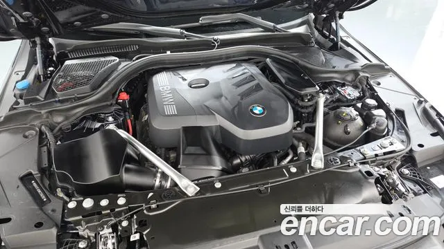 BMW 5-Series 2024 thumb 6