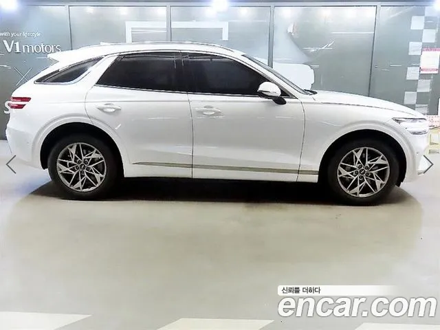 Genesis GV70 2022 thumb 2