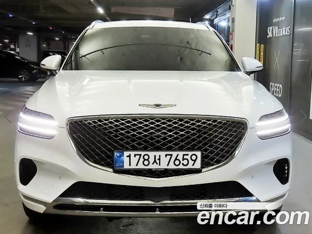 Genesis GV70 2022 thumb 11