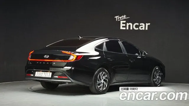 Hyundai Sonata 2023 thumb 2