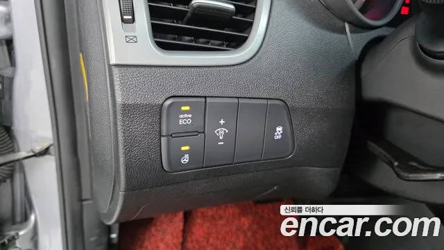 Hyundai Avante 2015 thumb 11