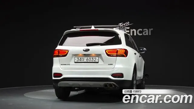 Kia Sorento 2017 thumb 4