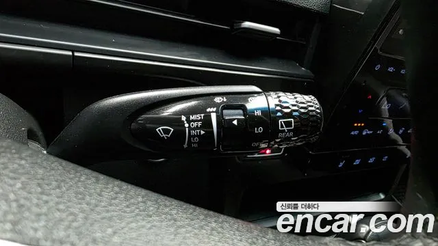 Hyundai Staria 2023 thumb 10