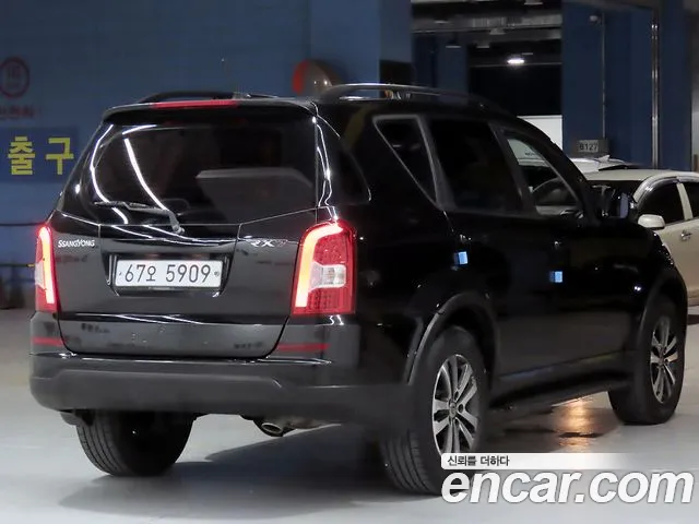 KG_Mobility_Ssangyong Rexton 2013 thumb 2
