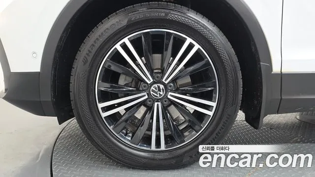 Volkswagen Tiguan 2022 thumb 5
