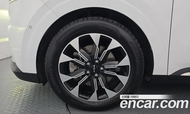 Kia Carnival 2022 thumb 5