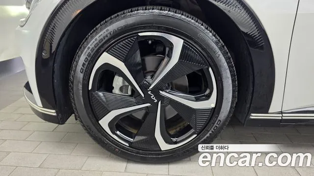 Kia EV6 2023 thumb 5