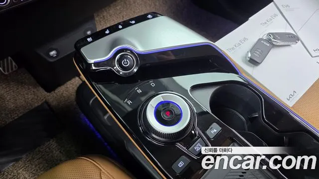 Kia EV6 2023 thumb 9