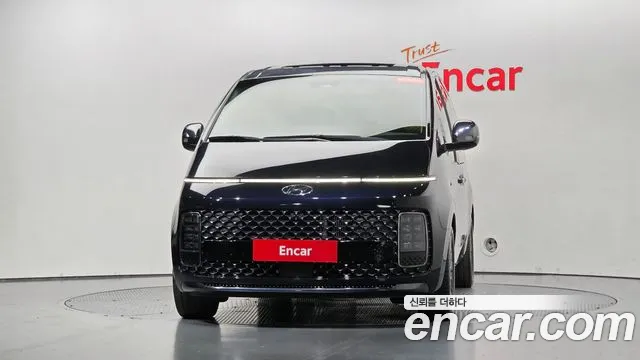 Hyundai Staria 2022 thumb 2
