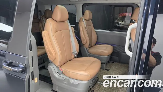 Hyundai Staria 2022 thumb 11
