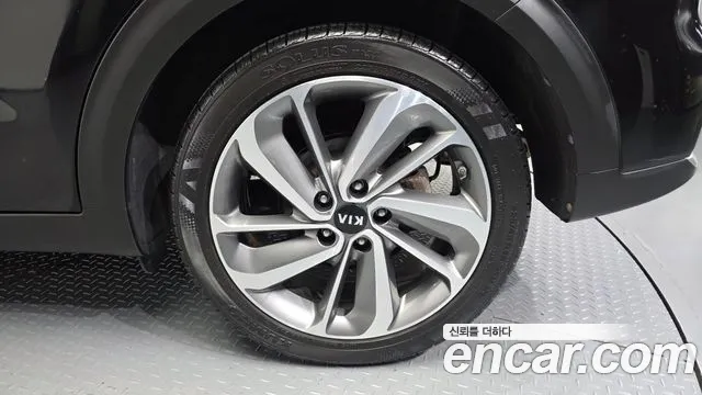 Kia Niro 2016 thumb 4