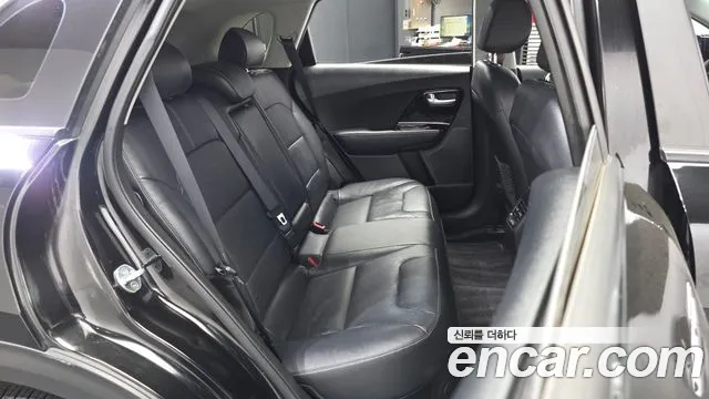 Kia Niro 2016 thumb 11