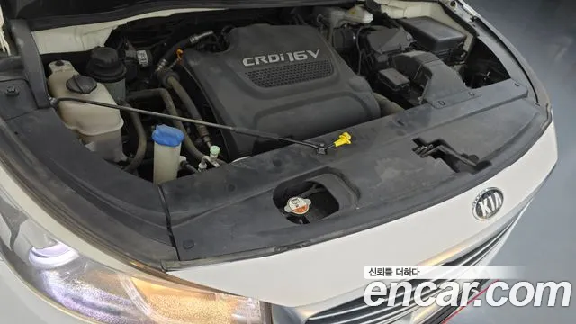 Kia Carnival 2015 thumb 5