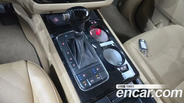 Kia Carnival 2015 thumb 8