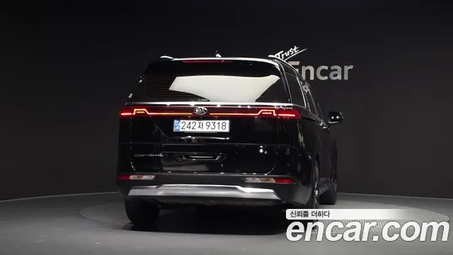 Kia Carnival 2020 thumb 3