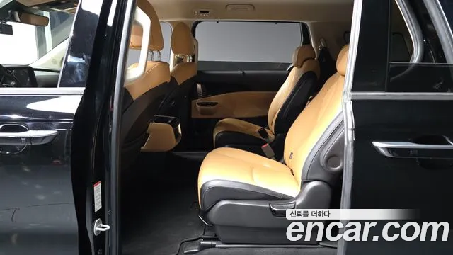 Kia Carnival 2020 thumb 11