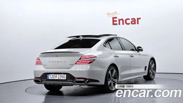 Genesis G70 2024 thumb 2